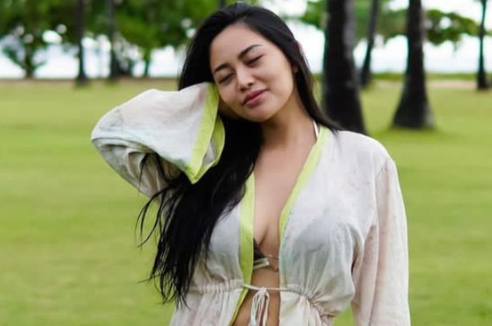 Rachel Vennya Sukses Tampil Seksi Buka-bukaan Tanpa Dicibir, Netizen: Sejauh Ini Belum Ada Hujatan