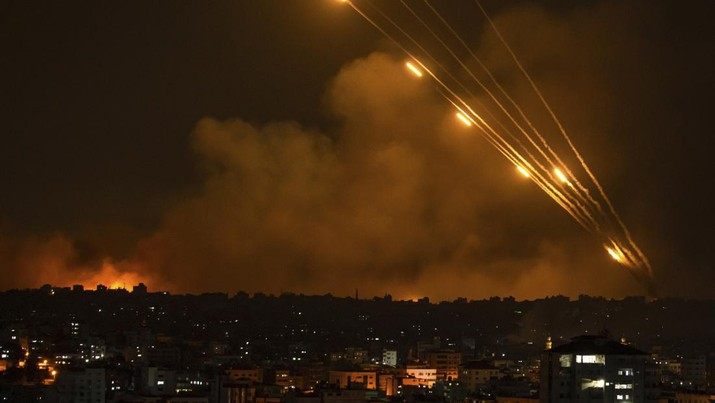 Hamas Serang Balik Israel, Tank-Tank Militer Dibombardir